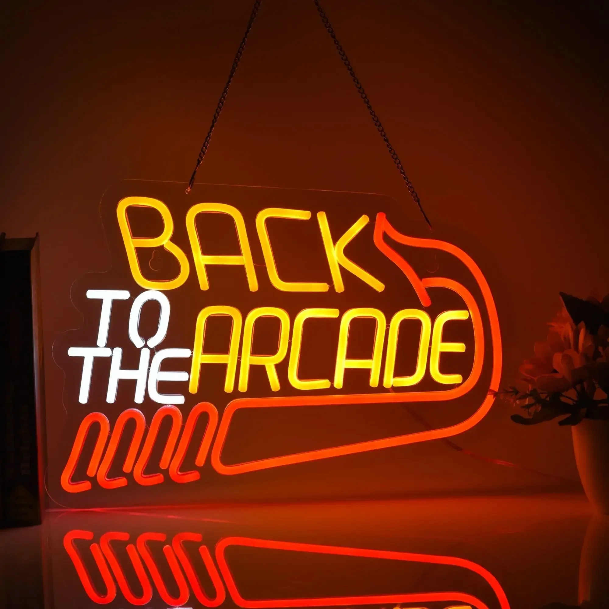 العودة إلى الممرات النيون ريتر - مراجعة Retro Gaming Gift Ideas وسعره